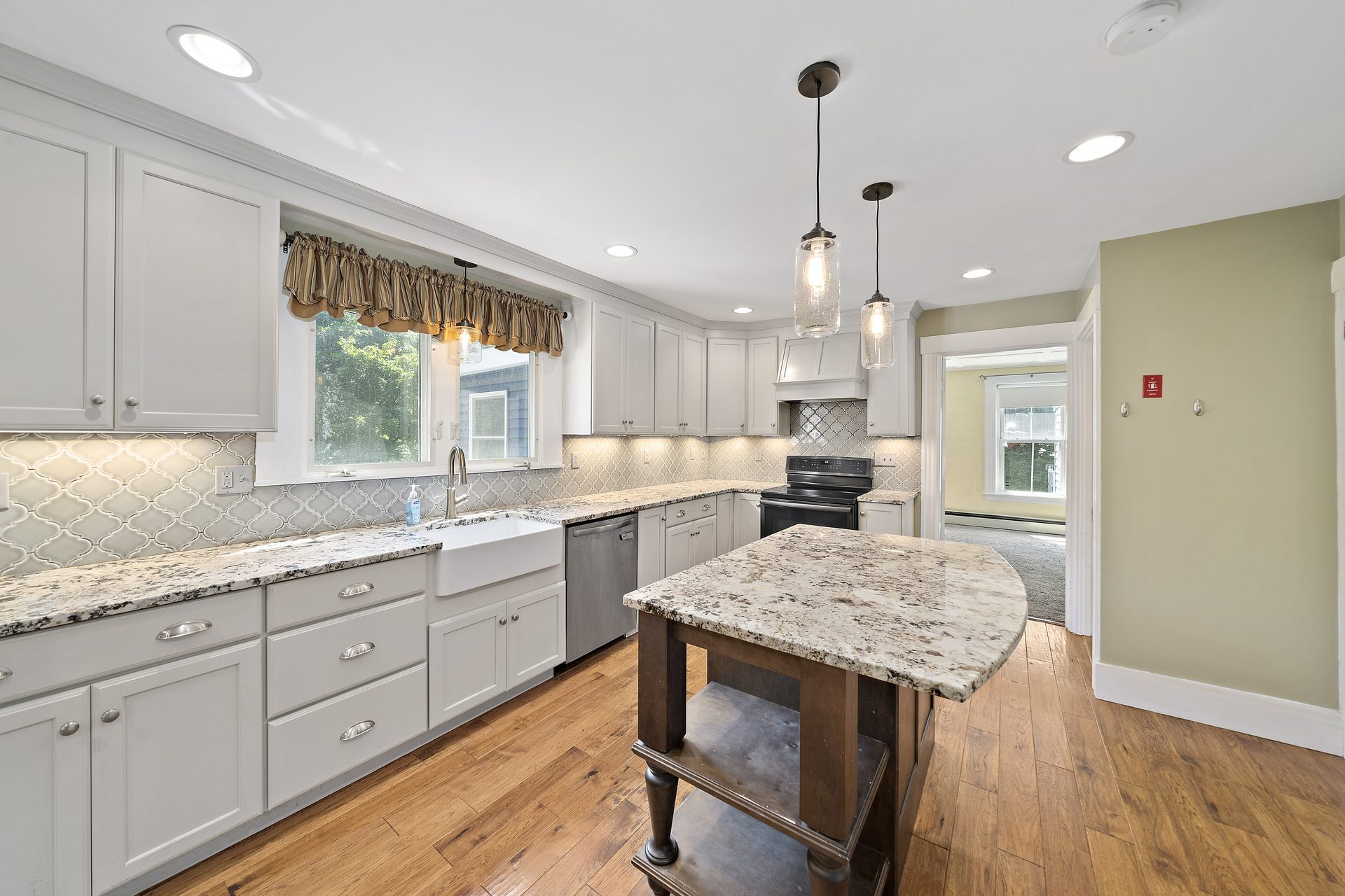 131 Pleasant Valley St, Methuen MA — photo 5